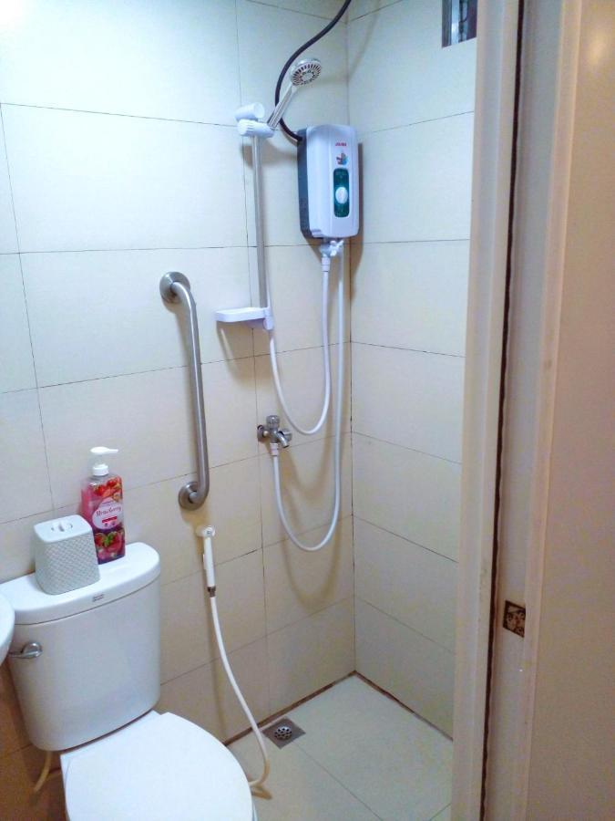 Makati Poblacion Hotel Mandaluyong Exteriör bild