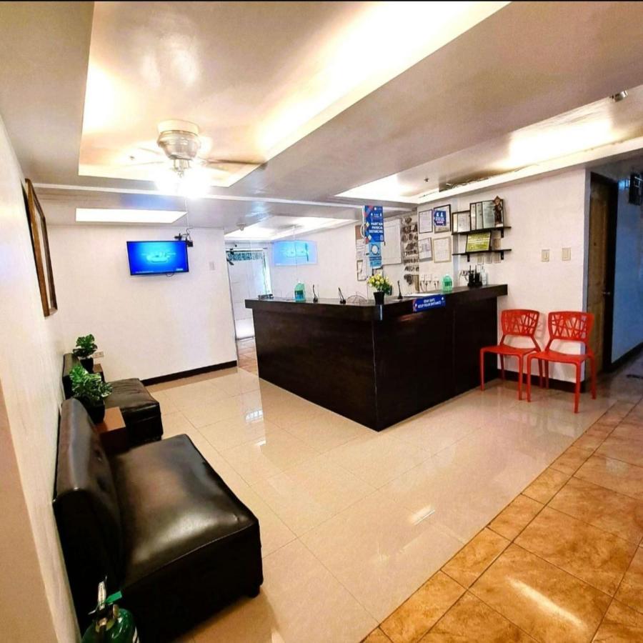 Makati Poblacion Hotel Mandaluyong Exteriör bild