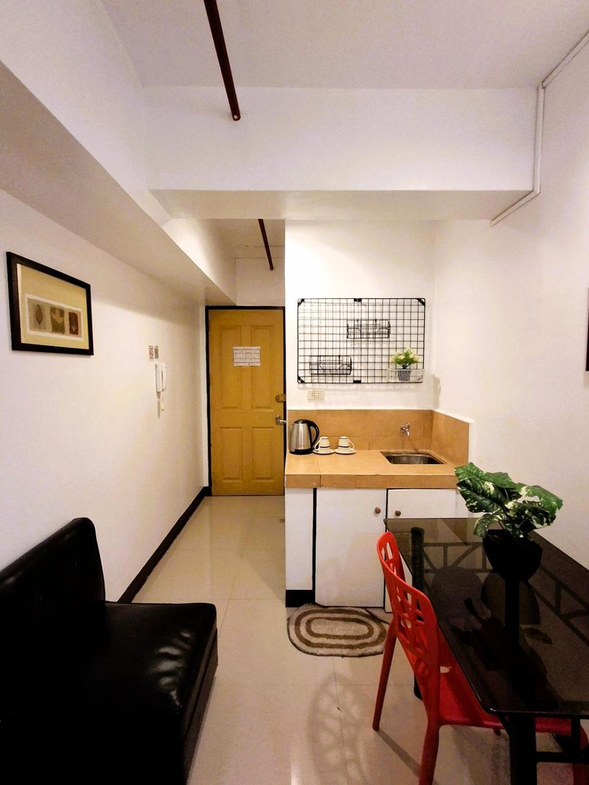Makati Poblacion Hotel Mandaluyong Exteriör bild